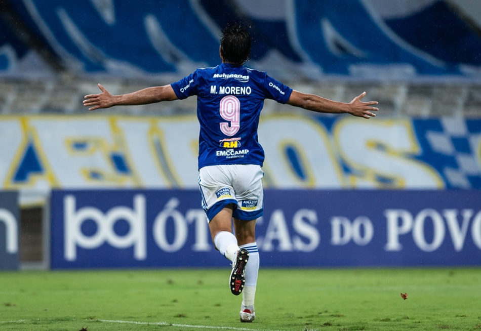 Cruzeiro vence o Paraná e deixa a zona de rebaixamento da Série B