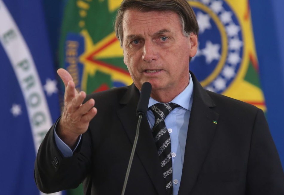 Bolsonaro afirma que solução para lidar com a Covid-19 passa pela união com os governadores