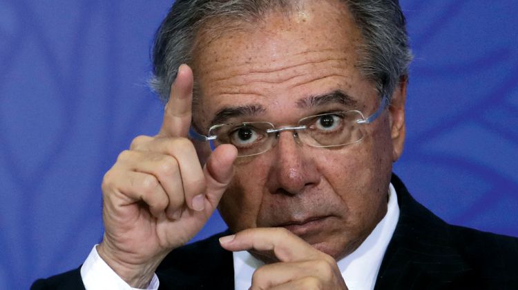 Paulo Guedes afirma que "do ponto de vista do governo, não existe prorrogação do auxílio emergencial"