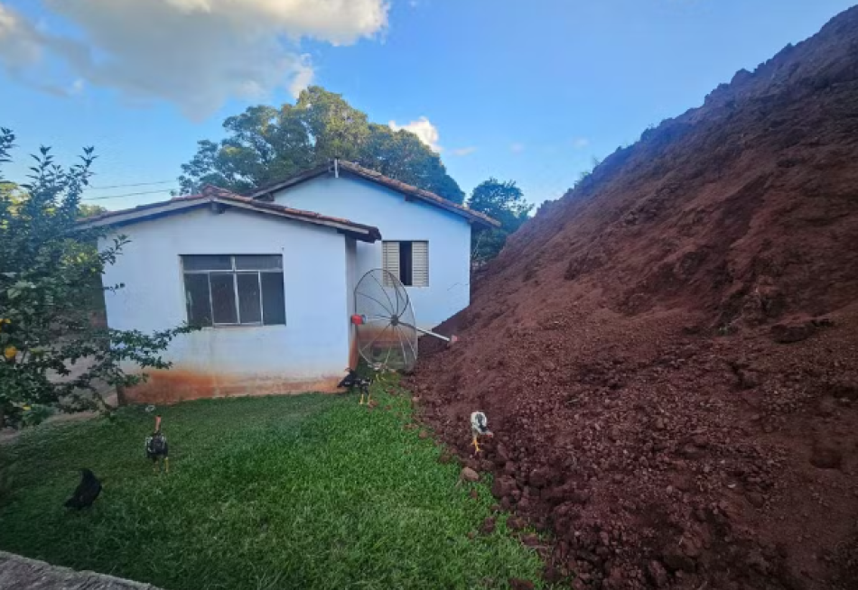 Justiça obriga mineradora a contratar assessoria para vítimas de deslizamento em Conceição do Pará