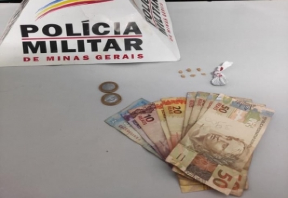 Menor é apreendido no bairro Santos Dumont por envolvimento com o tráfico de drogas