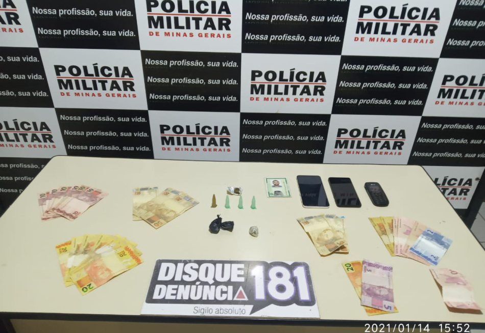 Polícia Militar apreende drogas e dinheiro em Lagoa da Prata