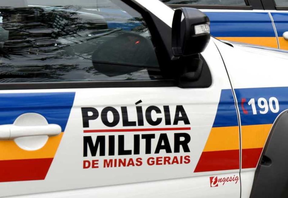 Polícia Militar recupera moto furtada em Pará de Minas e detém dois infratores por receptação