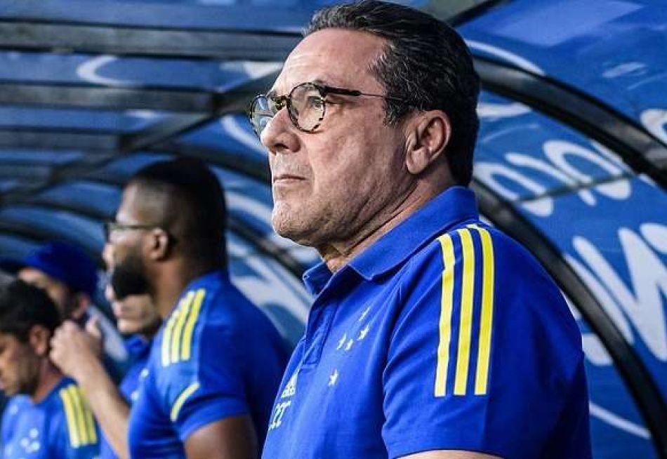 Ronaldo decide pela saída de Luxemburgo do comando técnico do Cruzeiro