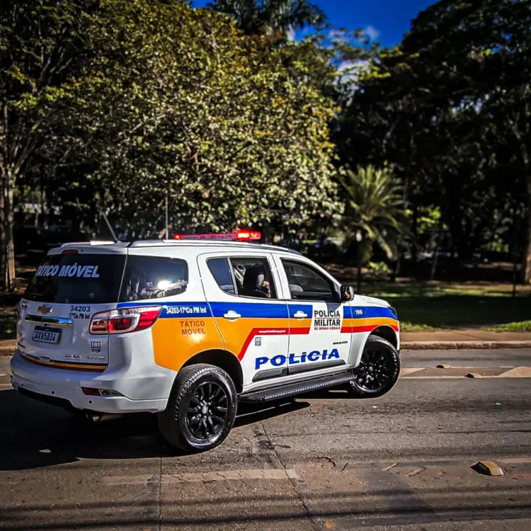 PM prende foragido da Justiça durante abordagem na MG-060, em Pequi