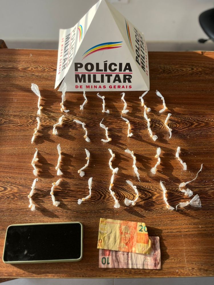 Homem é preso e 85 porções de entorpecentes são apreendidas pela Polícia Militar em Perdigão