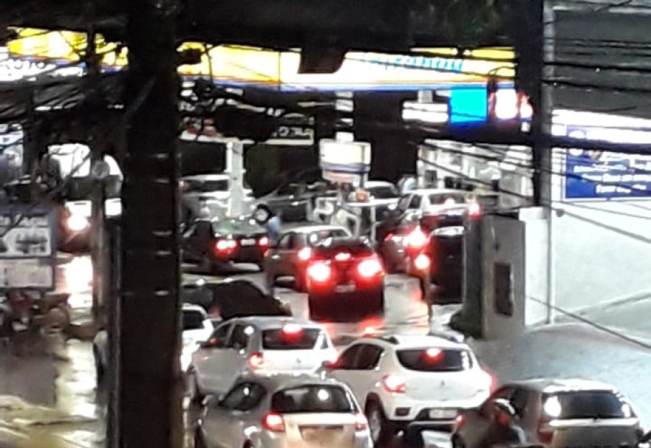 Tanqueiros iniciam diálogo com o governo de Minas Gerais e encerram greve