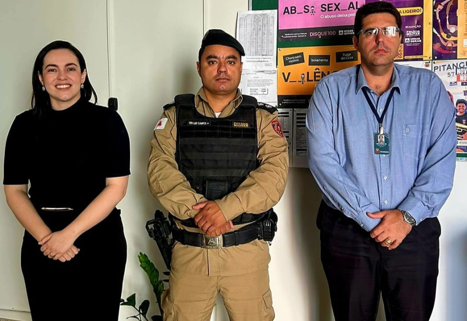 Polícia Militar participa de encontro comunitário da campanha Agosto Lilás em Pitangui