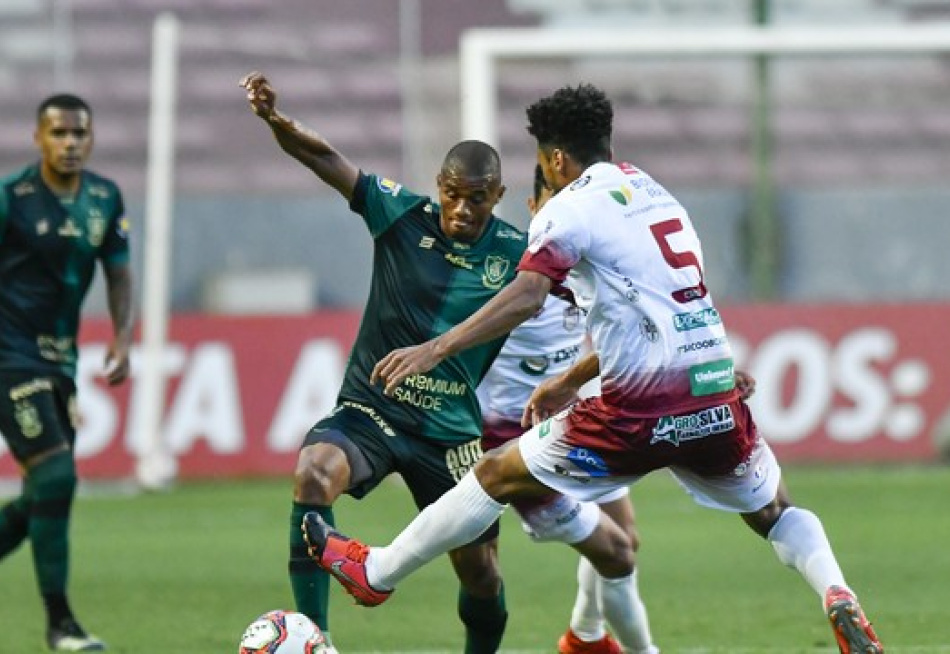 América arranca empate com o Patrocinense nos acréscimos do segundo tempo