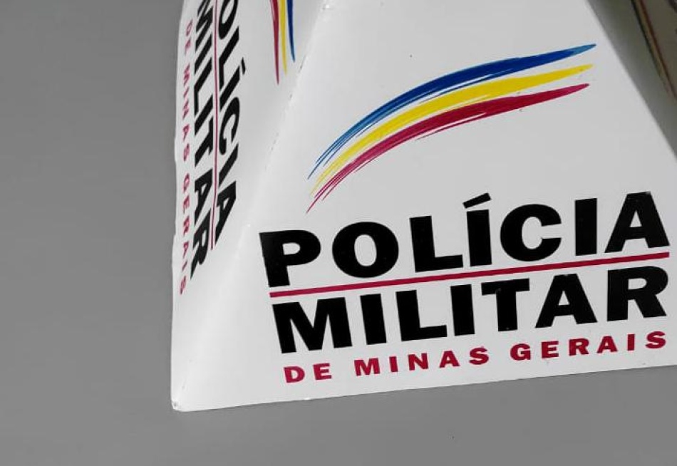 Dupla é presa em Onça do Pitangui por uso e tráfico de drogas