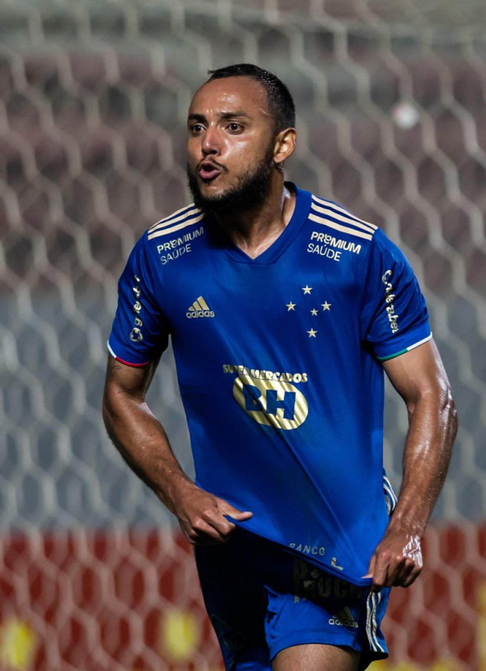 Cruzeiro vence o Coimbra e sobe para o terceiro lugar na tabela de classificação do Campeonato Mineiro
