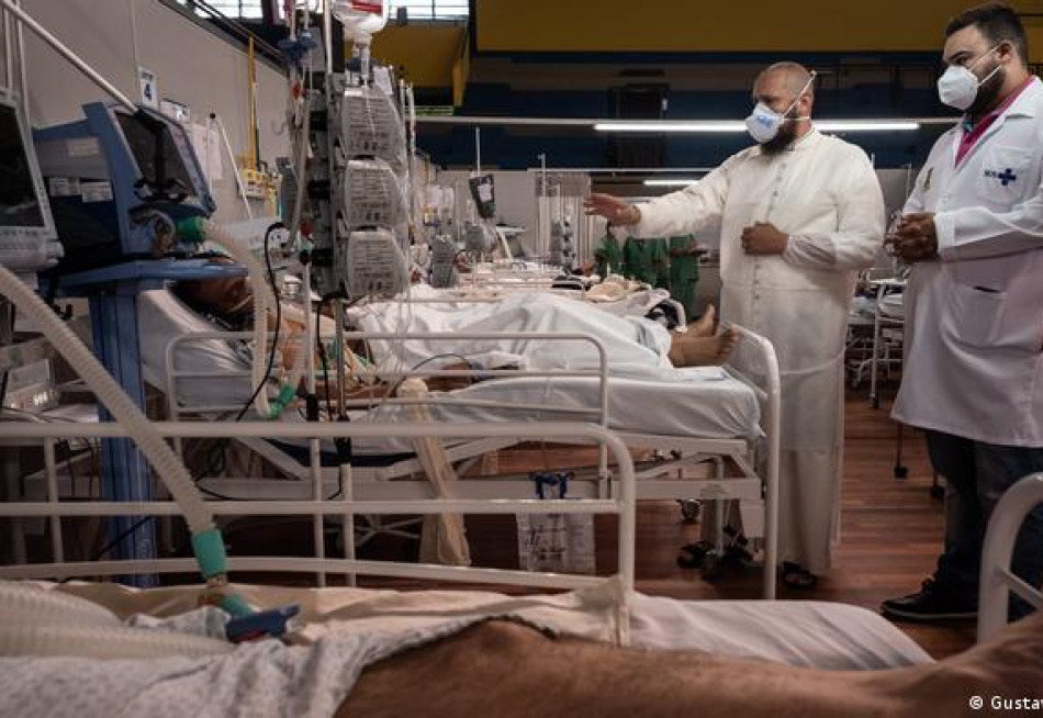 Brasil superou nesta quarta-feira a marca de 300 mil mortes pela Covid-19