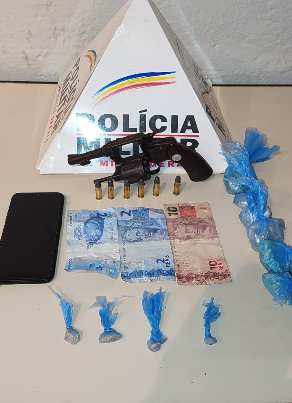 Adolescente é apreendido em Divinópolis com revólver e drogas