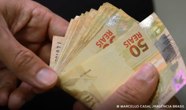 Caixa Econômica Federal efetua pagamento do Bolsa Família a beneficiários com NIS final 3