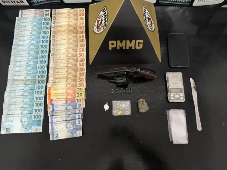 PM prende suspeito de praticar tráfico de drogas no bairro Padre Libério.