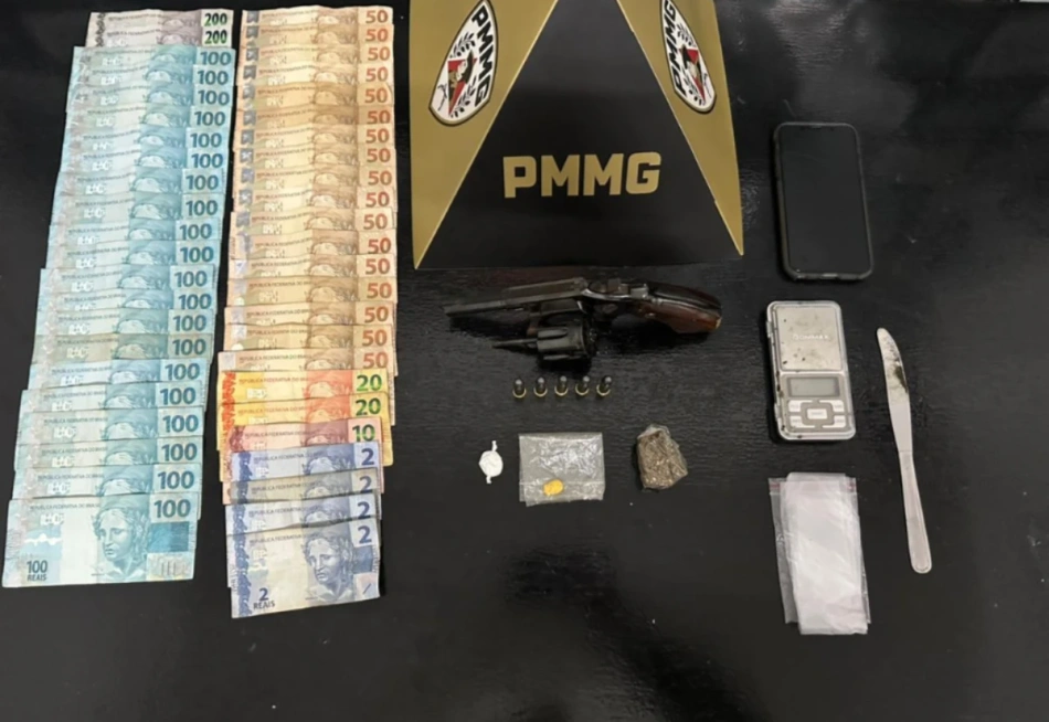 PM prende suspeito de praticar tráfico de drogas no bairro Padre Libério.