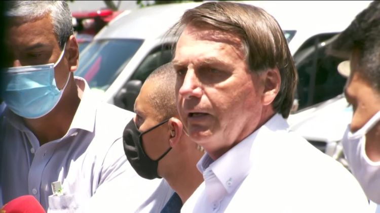 Bolsonaro volta a defender o voto impresso como mais seguro