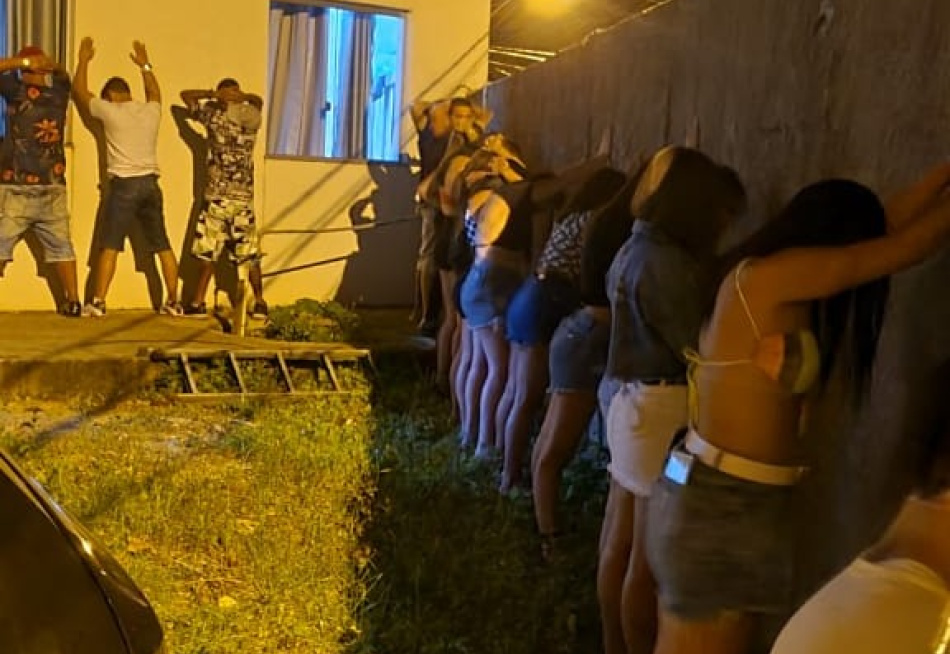 Polícia Militar acaba com festa clandestina em Divinópolis
