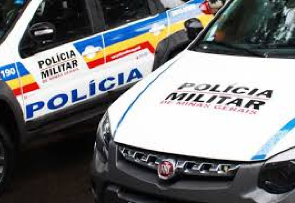 Mulher tem suspeita de fratura no pé após ser atropelada no centro de Pará de Minas