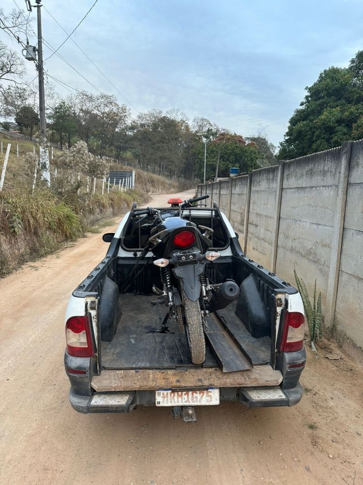Motocicleta Roubada é Recuperada em Povoado de Limas do Pará e Jovem é Preso por Receptação