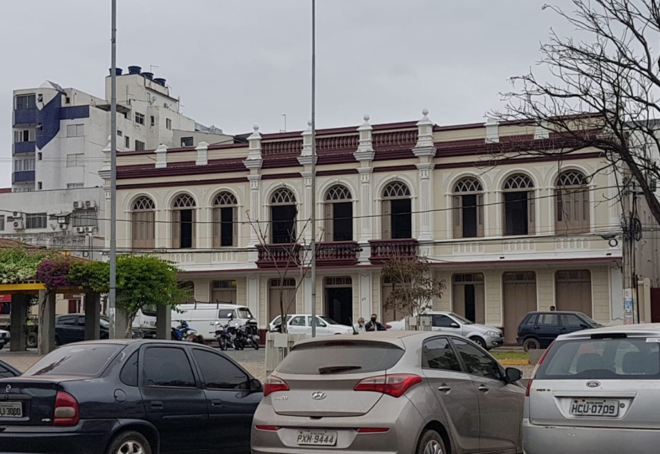 Acusado de furtar seis frascos de desodorante é preso no centro de Pará de Minas