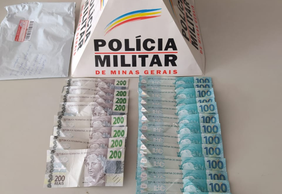 Polícia Militar apreendeu R$ 3.100,00 em notas falsas na cidade de Nova Serrana