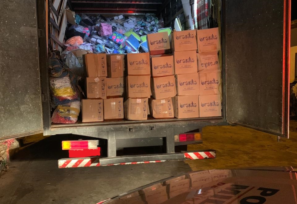 Acusados de receptação de carga roubada são presos em Nova Serrana