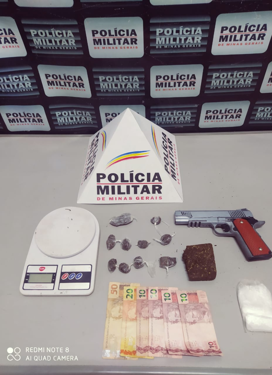 Adolescente de 17 anos é apreendido em Pará de Minas suspeito de tráfico de drogas e porte ilegal de arma de fogo