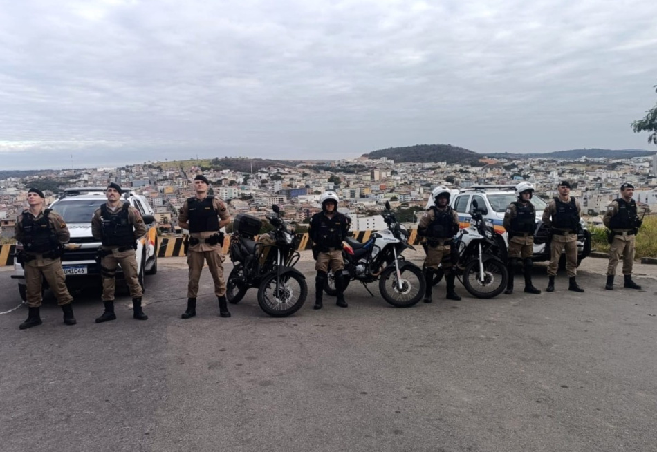 NOVA SERRANA/MG - Operação Cavalo de Aço, intensifica fiscalização em Nova Serrana, Pitangui e Araújos.