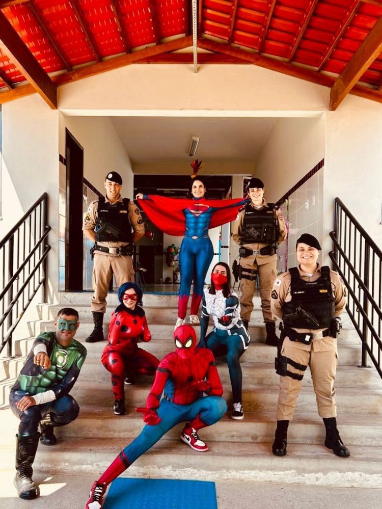 Pará de Minas – 19ª Cia PM Ind realiza ações sociais na Semana da Criança