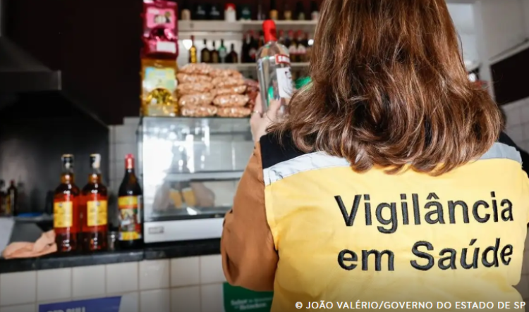 Brasil investiga 209 casos suspeitos de intoxicação por metanol; 16 já foram confirmados