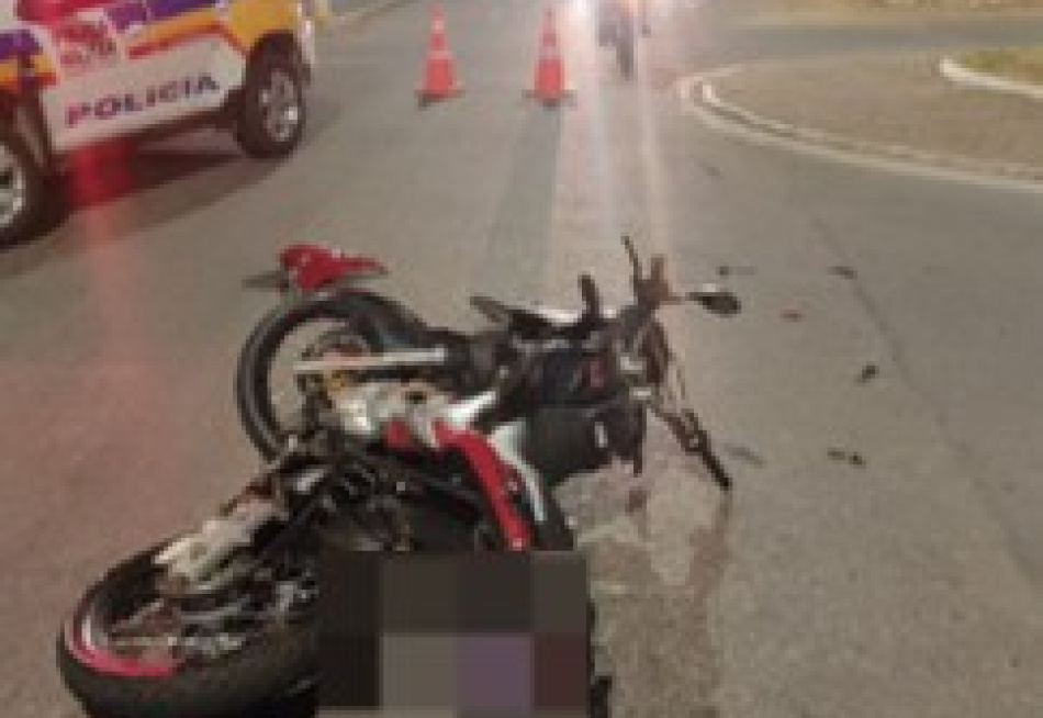 PM registra acidente de trânsito com vitima na Av Presidente Vargas.