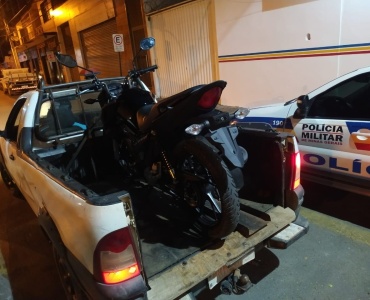 PM recupera motocicleta furtada durante abordagem em boate nas margens da rodovia BR 262 em Igaratinga.