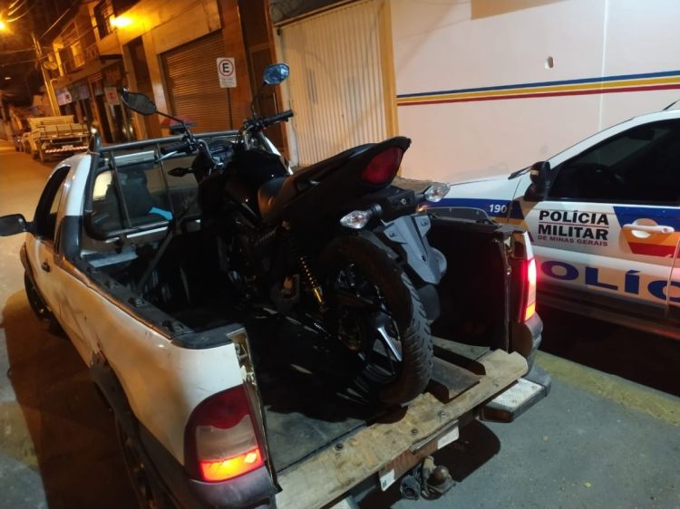 PM recupera motocicleta furtada durante abordagem em boate nas margens da rodovia BR 262 em Igaratinga.