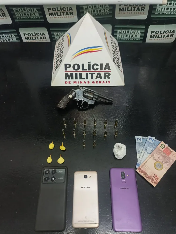 Pará de Minas – Dois homens são presos por suspeita de tráfico de drogas e posse ilegal de arma