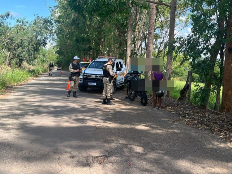 PM remove motocicletas irregulares durante operação em Pará de Minas