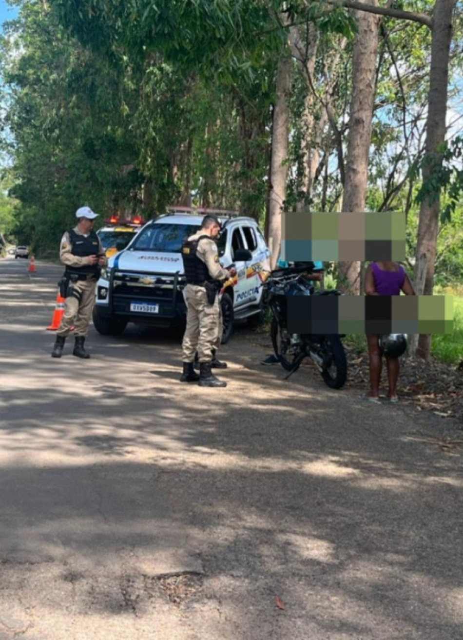 PM remove motocicletas irregulares durante operação em Pará de Minas