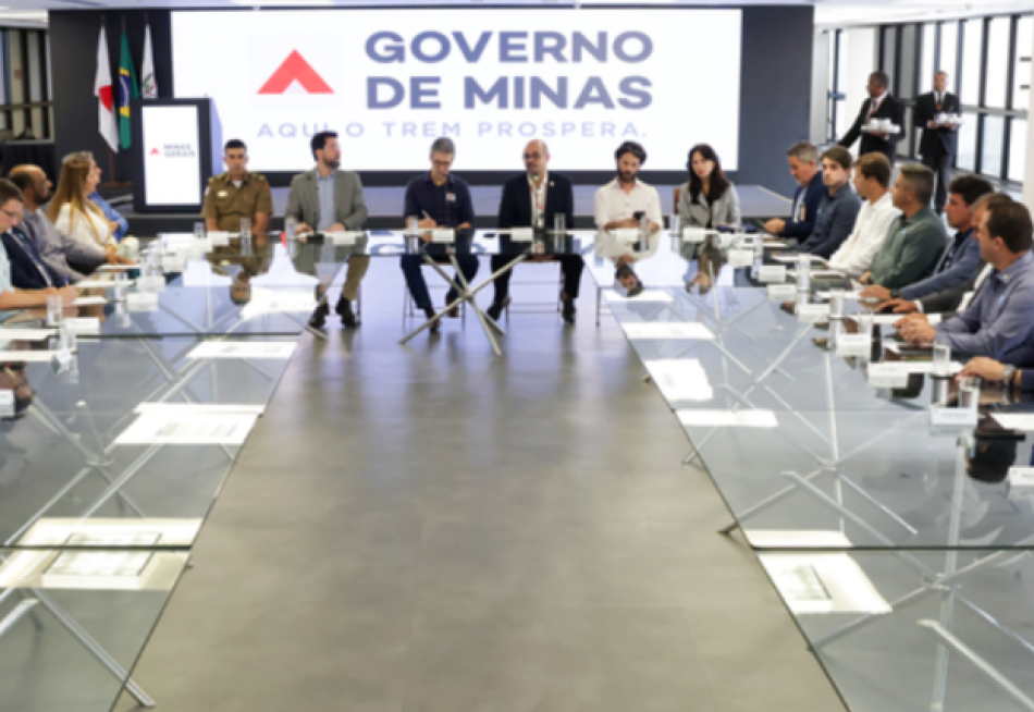 Governo de Minas se reúne com a Associação Mineira de Municípios em BH