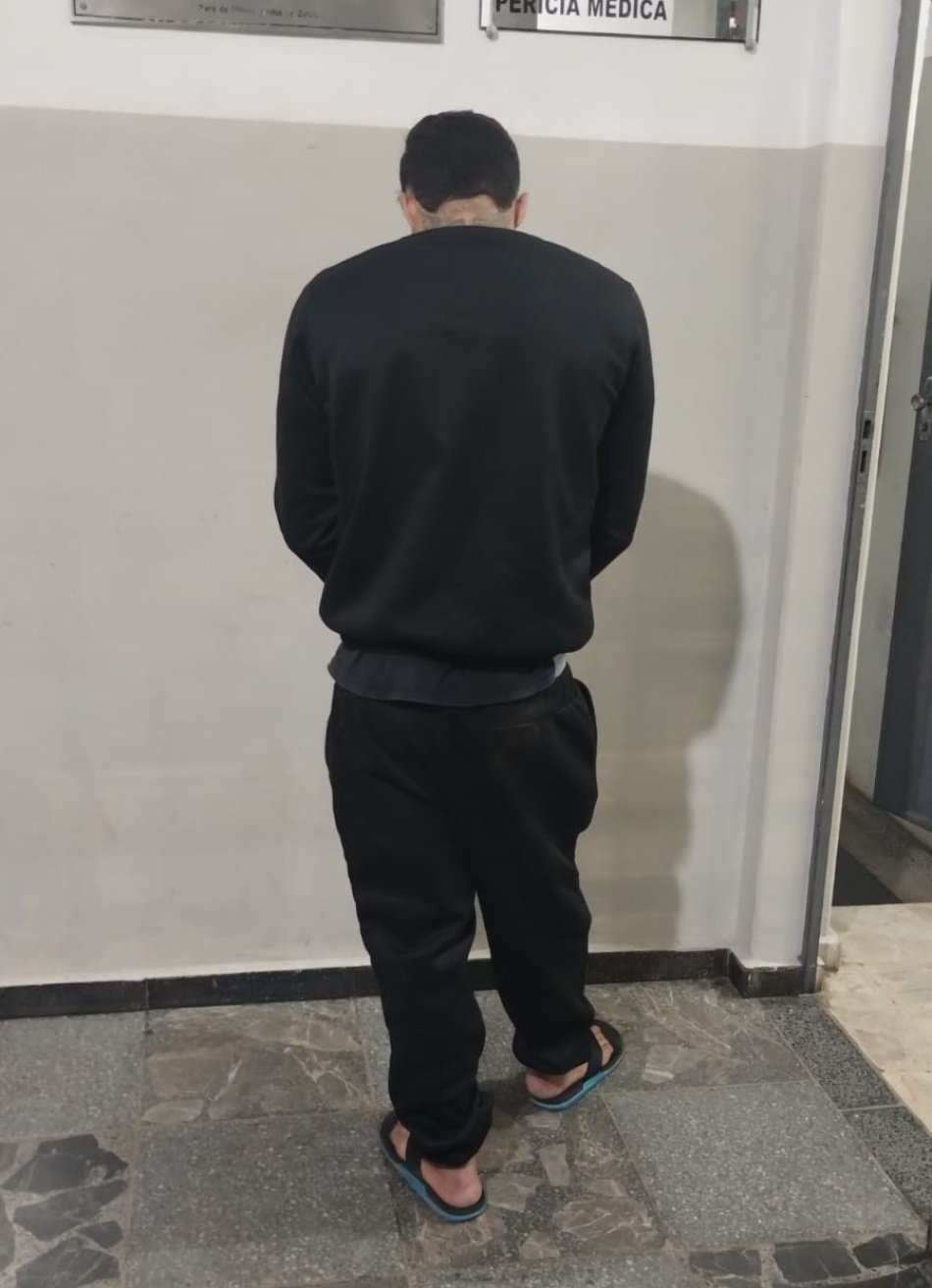 Guarda Civil Municipal prende homem em flagrante por agressão à companheira no terminal rodoviário de Pará de Minas