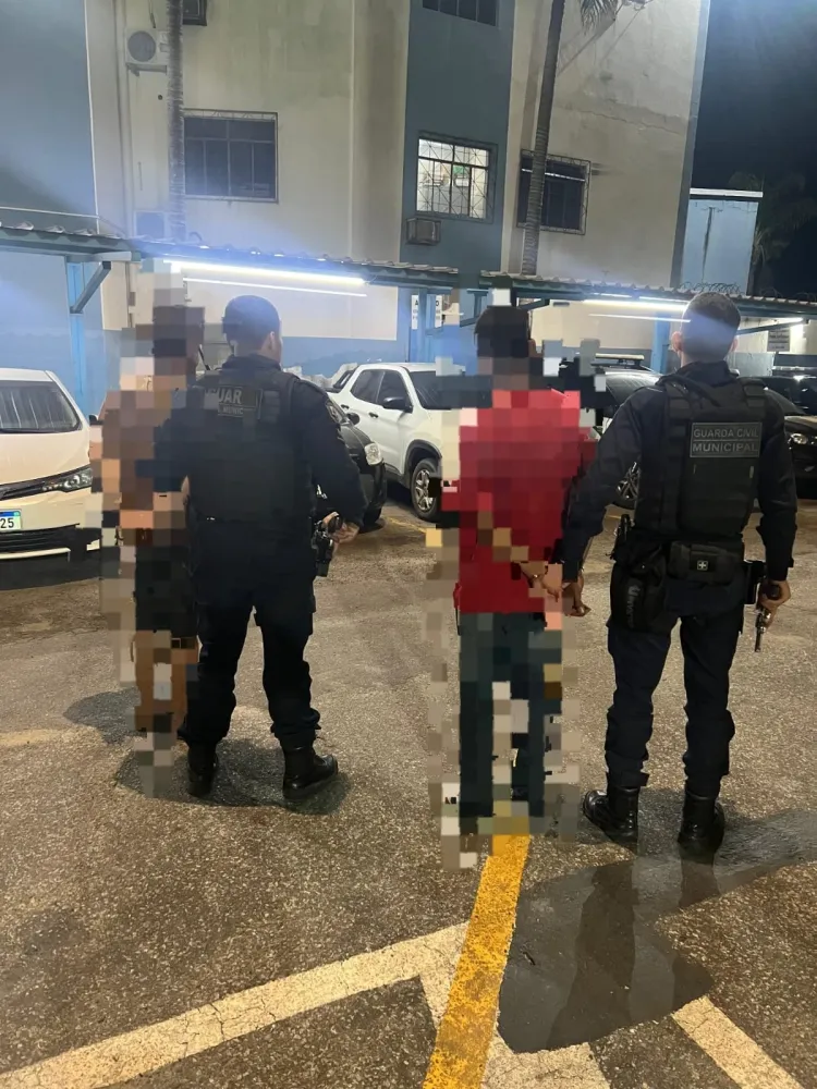 Guarda Municipal detém homem e apreende adolescente por tráfico de drogas no Bairro Planalto