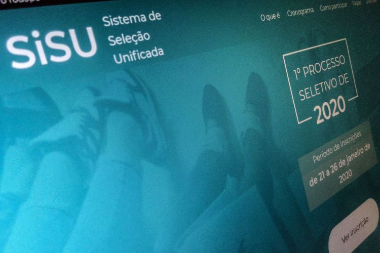 Universidades têm até esta sexta-feira para aderirem à primeira seleção do Sisu de 2021