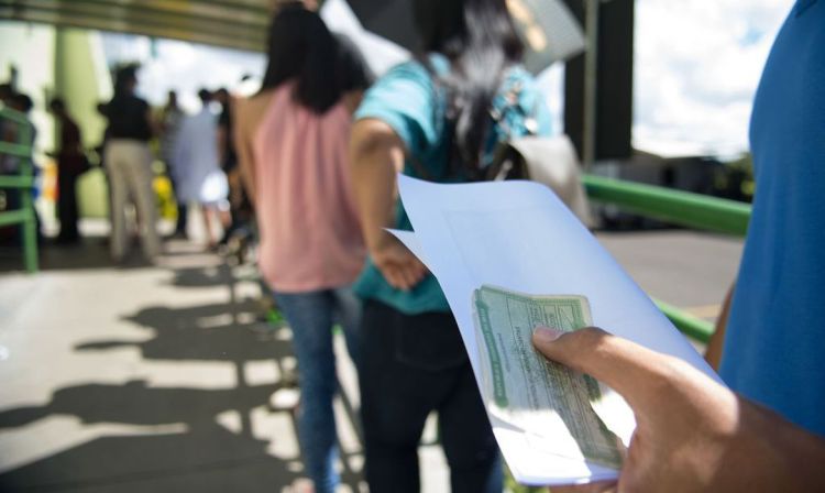 Levantamento da CNM aponta que o número de cidades com mais eleitores que habitantes cresceu 60% no Brasil