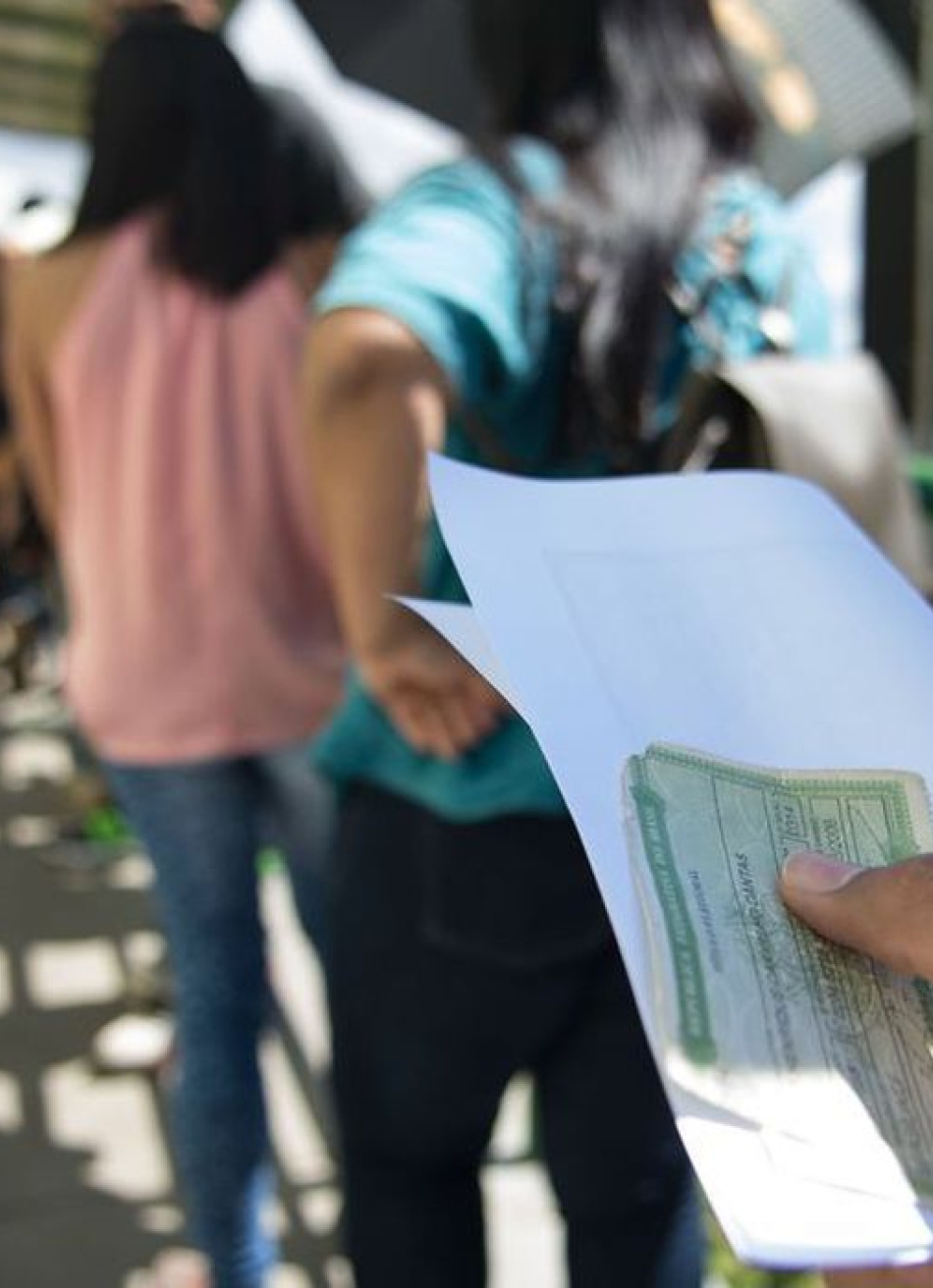 Levantamento da CNM aponta que o número de cidades com mais eleitores que habitantes cresceu 60% no Brasil