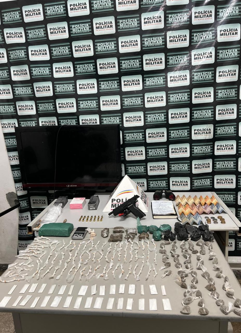 SUSPEITO DE TRÁFICO DE DROGAS É PRESO NO GRÃO PARÁ COM DROGAS, ARMAS E MATERIAIS FURTADOS.