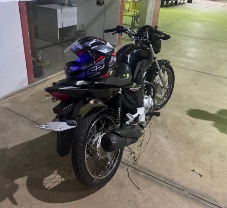 Gcm de Pará de Minas intercepta motociclista inabilitado que gerava perigo em via pública