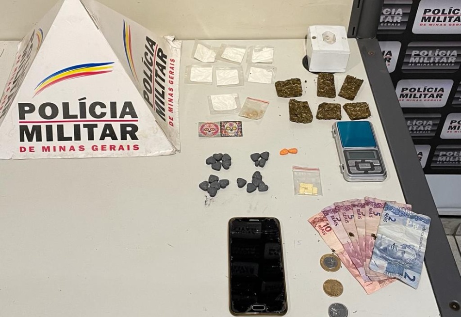 Dupla é presa em Divinópolis por envolvimento com o tráfico de drogas