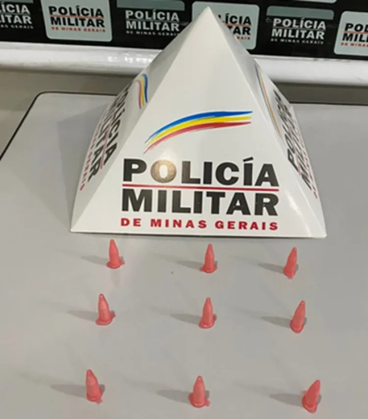 Polícia Militar apreende menor por ato infracional ligado ao tráfico de drogas em Nova Serrana