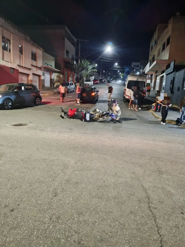 Acidente com vítimas é registrado no bairro Nossa Senhora de Fátima, em Pará de Minas
