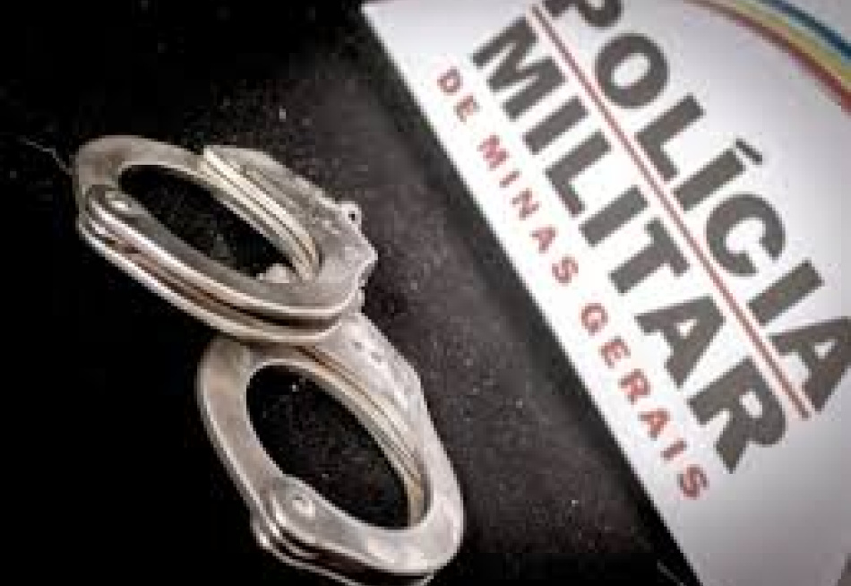 Polícia Militar realiza operação em Itaúna e prende suspeitos de tráfico de drogas