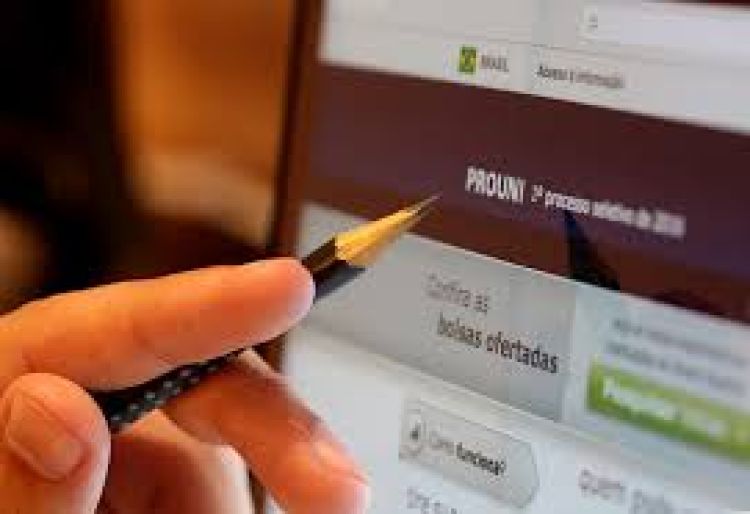 Prouni abre inscrições para lista de espera nesta segunda-feira